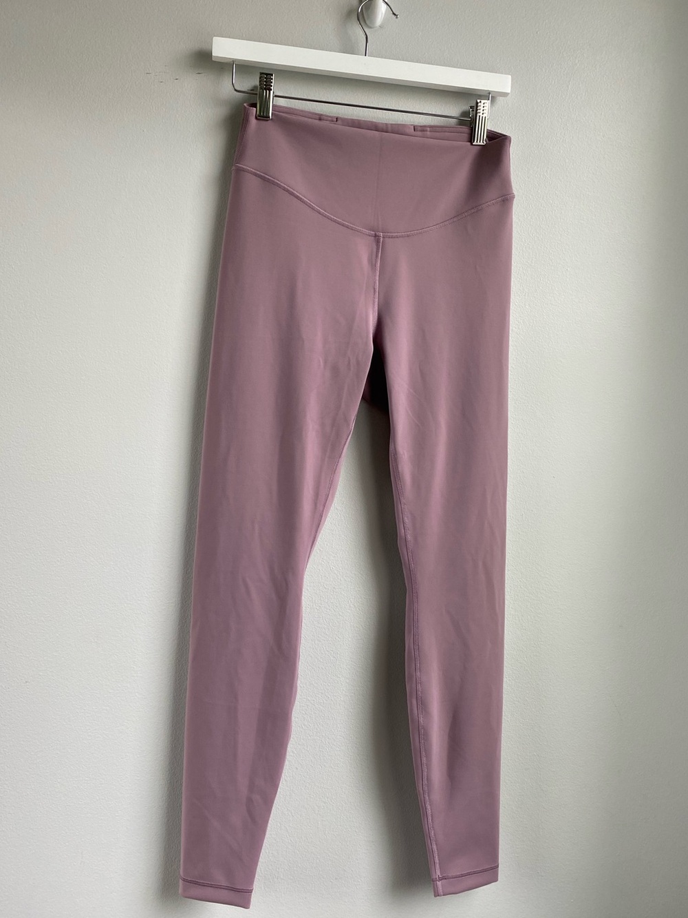 Wunder Under SmoothCover High-Rise Tight 28" Lavender Lux